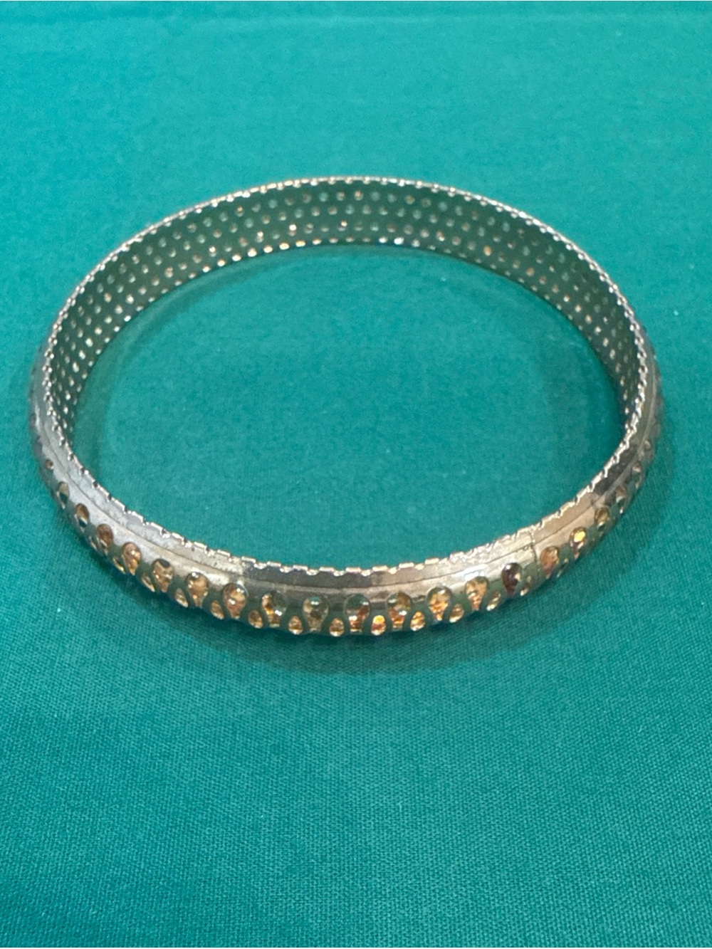 Goldtone MetalBangleBraceletW/DottedPattern &ScallopedDesignAlong Outer Edge 28E